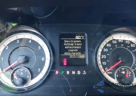 2018 Ram 1500 Express 4X4 5'7 Box из США, поврежденный, VIN 3C6RR7KT7JG219457